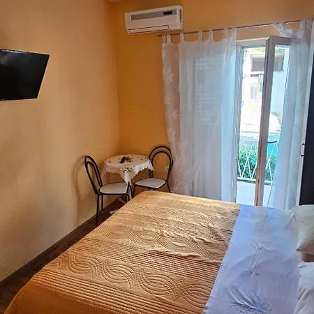 Vujcic Lägenhet Makarska