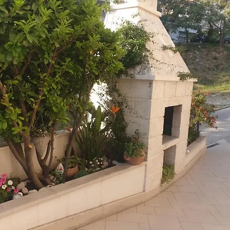 Vujcic Makarska