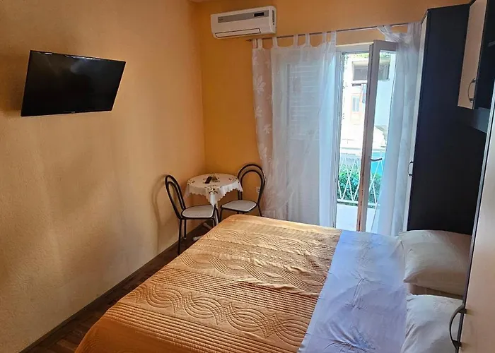 Vujcic Lägenhet Makarska